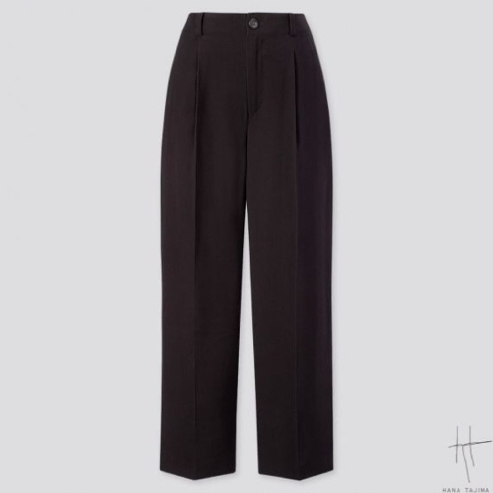 Uniqlo Tuck Tapered Ankle Pants (Hana Tajima)